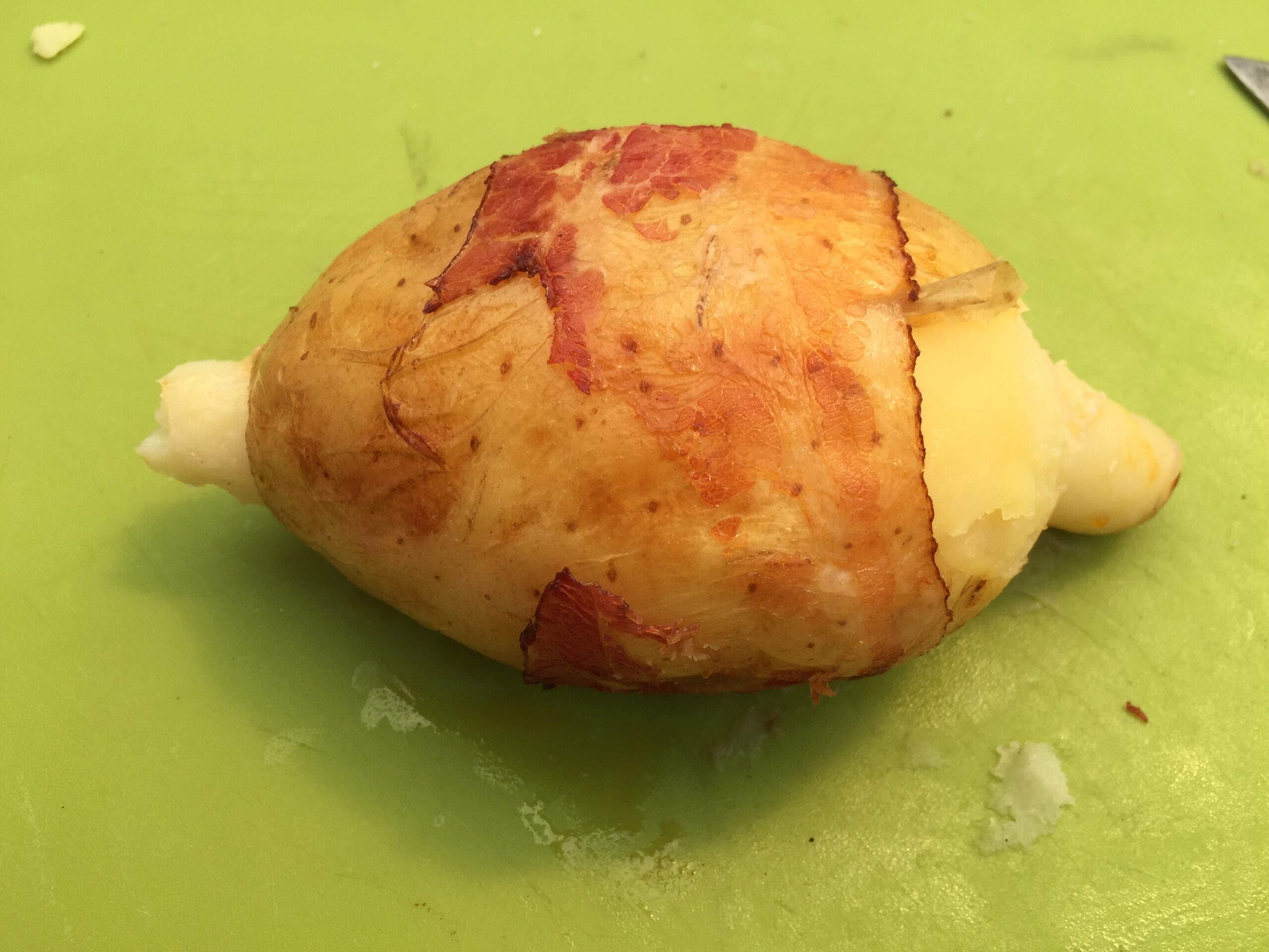 Potatobomb klaar om te serveren
