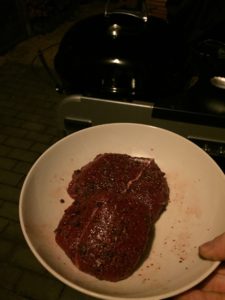 maak het vlees klaar om te grillen
