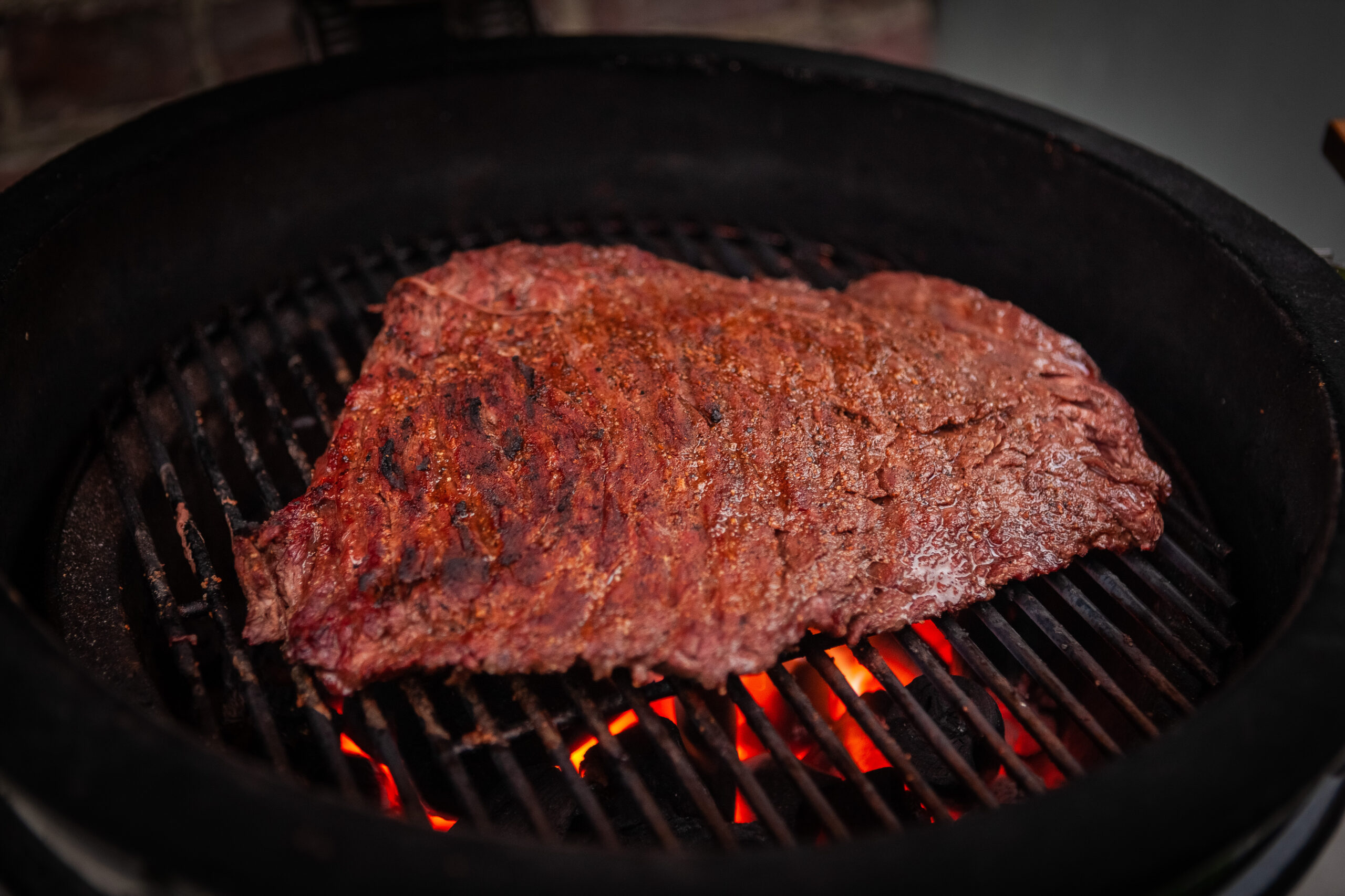 schakelaar Herrie sneeuwman Bavette op de grill, een ondergewaardeerde steak | GHENTlemen's BBQ
