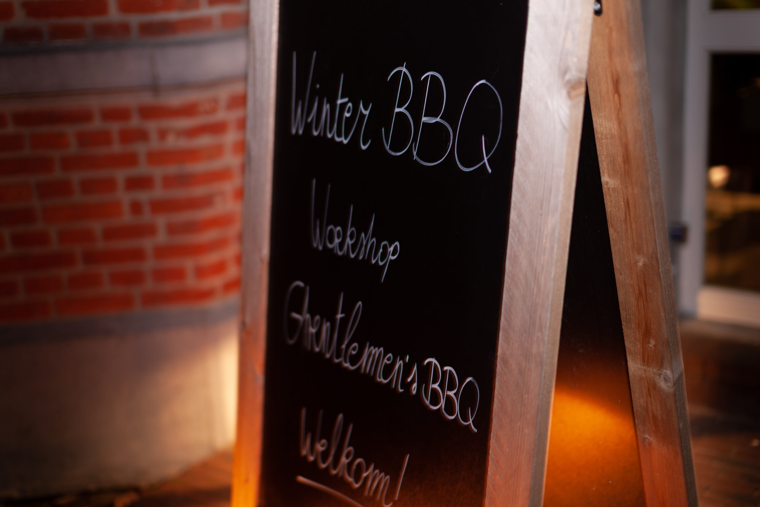 Winter BBQ teambuilding: samen koken rond vuur